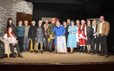 Christmas Crackers – A Joyful Celebration of Christmas with a Twist